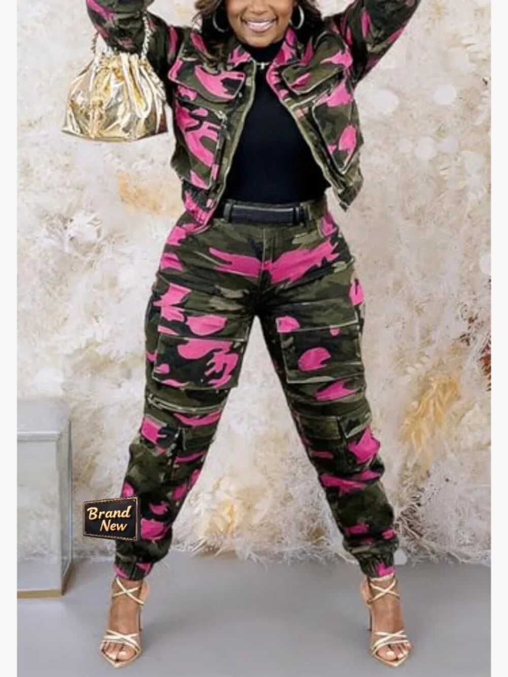 Baggy High Waisted Camo Cargo Pants with Multi Pockets and Jogger Cuffs